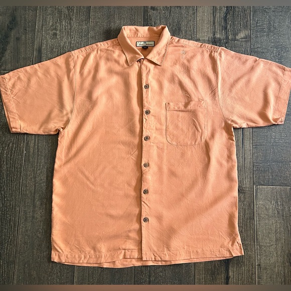 Tommy Bahama Other - Tommy Bahama shirt size Medium‎